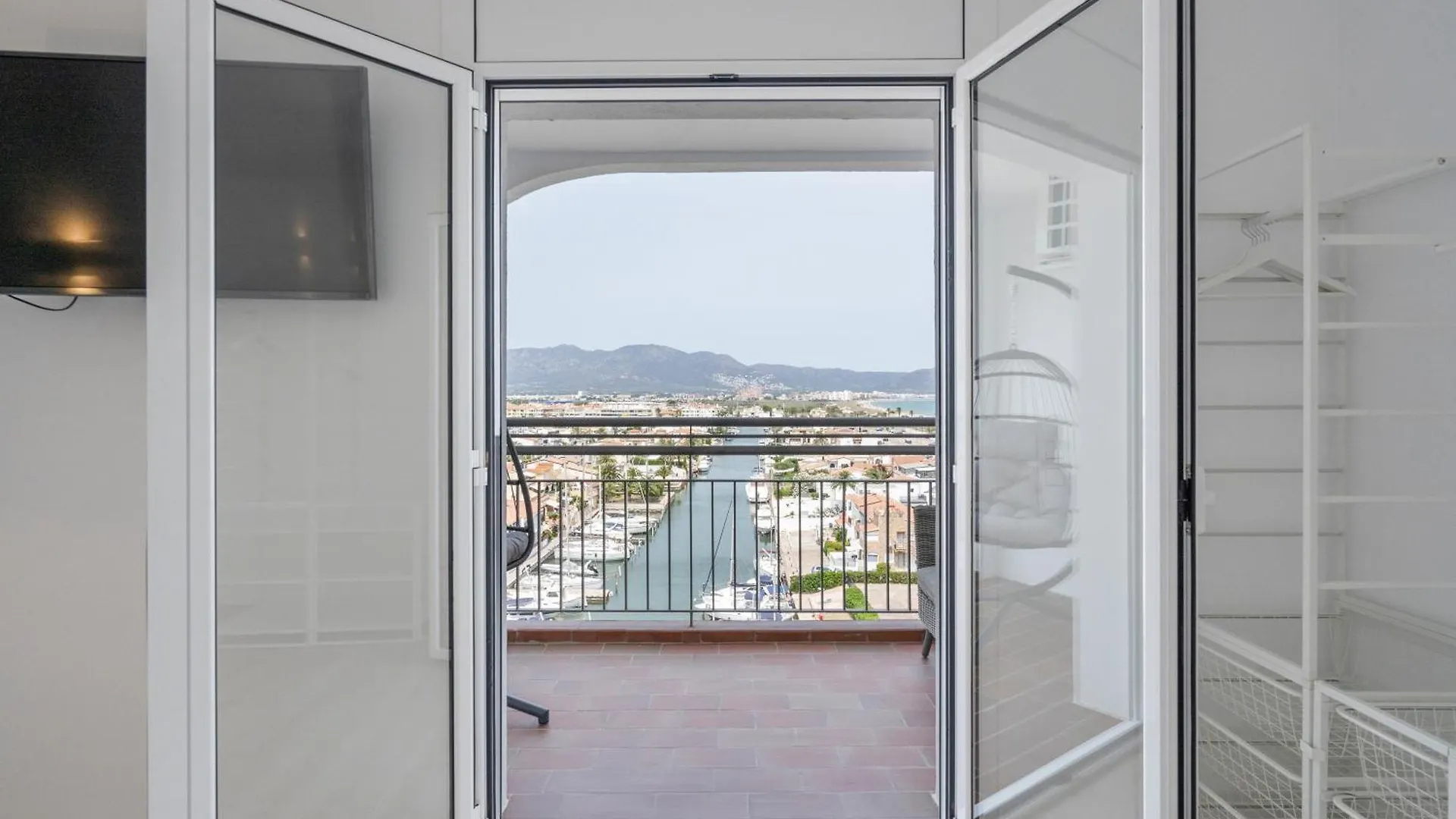 Welcs Apartamento 064 Emp Frente Al Mar Empuriabrava Spain
